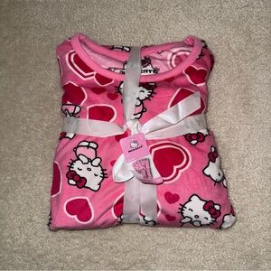 ✨BNWT Hello Kitty Valentine’s Day Pajamas Full Gift Set Size M